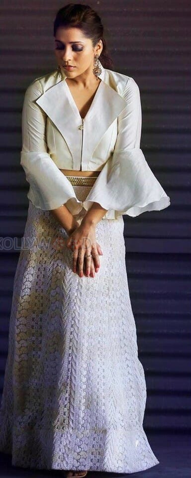 Actress Rashmi Gautam Photoshoot Pictures 02
