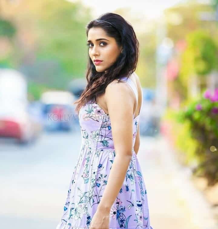 Actress Rashmi Gautam Photoshoot Pictures 15
