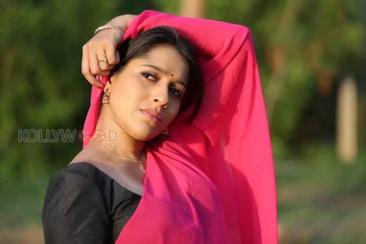 Actress Rashmi Gautam Sexy Photoshoot Photos 05