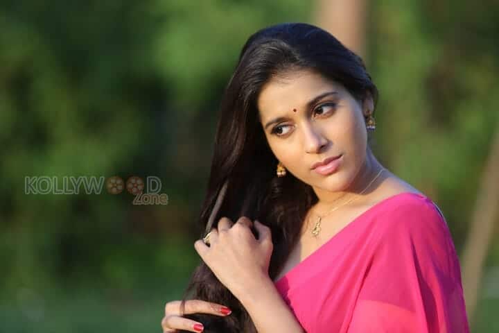Actress Rashmi Gautam Sexy Photoshoot Photos 06