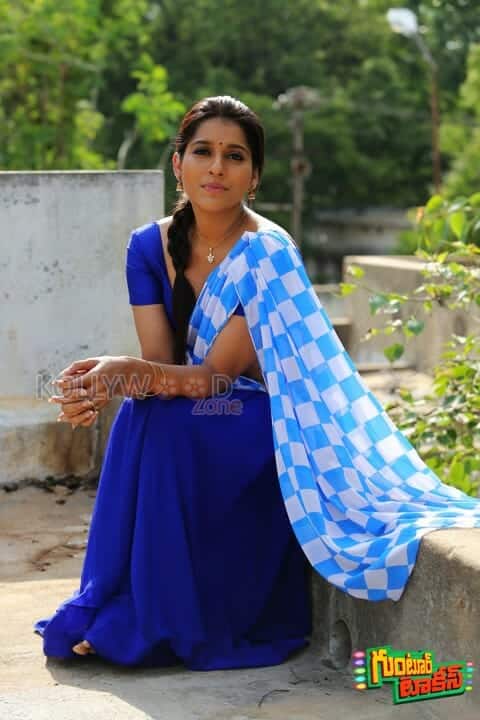 Actress Rashmi In Guntur Talkies Movie Photos 08