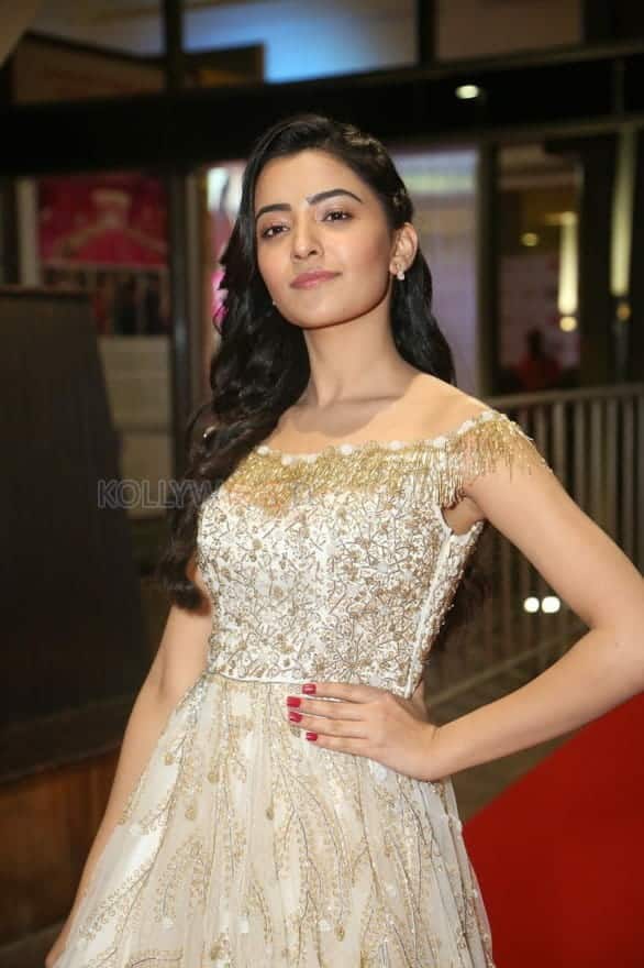 Beautiful Rukshar Mir Photos 16
