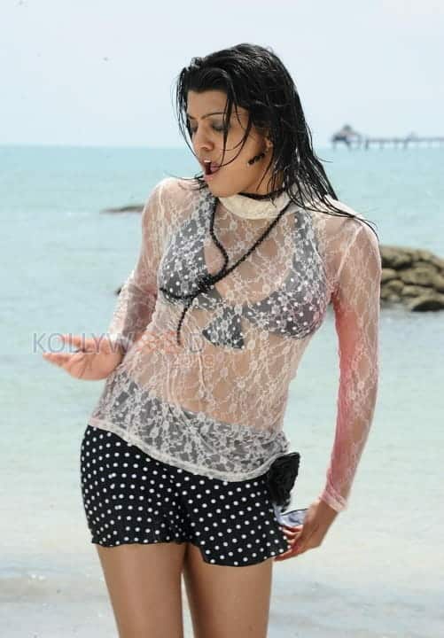 Hot And Sexy Tashu Kaushik Pictures 16