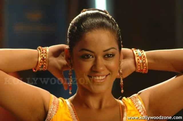 Hot Mumaith Khan Stills 04