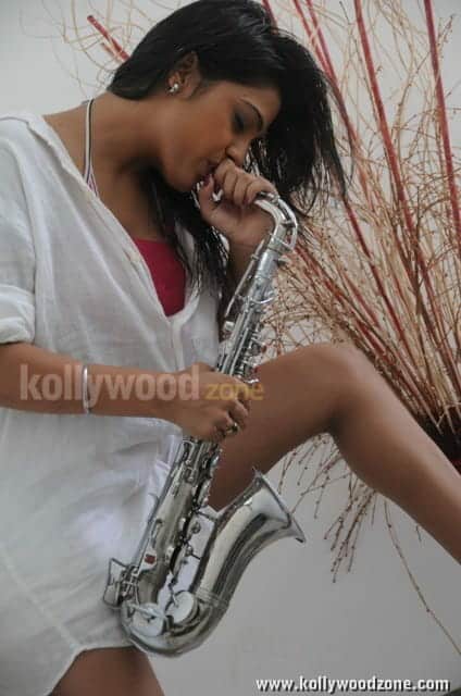 Hot Tashu Kaushik Spicy Sexy Stills 31