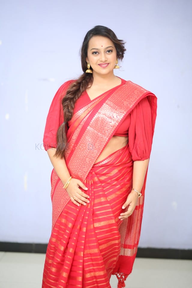 Malayalam Actress Ester Noronha at Maya Teaser Launch Photos 14