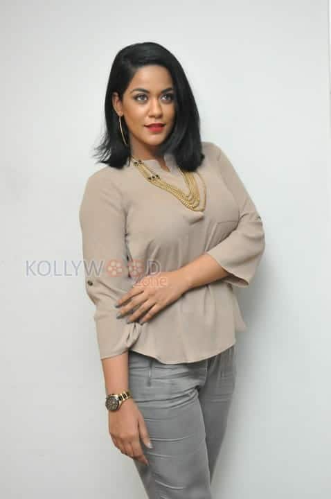 Mumaith Khan At Radio City Photos 03