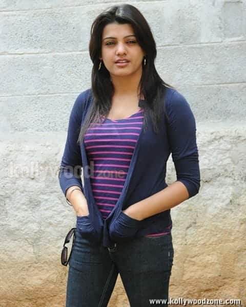 Pazhaya Vannarapettai Heroine Tashu Kaushik Sexy Photos 21