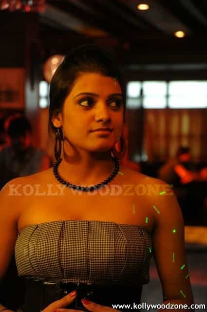 Sexy Tashu Kaushik Photos 134