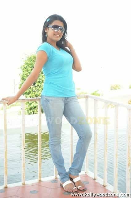 Sexy Tashu Kaushik Photos 168
