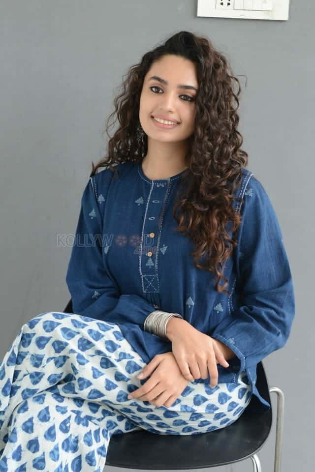 Taxiwaala Movie Actress Malavika Nair Interview Photos 24