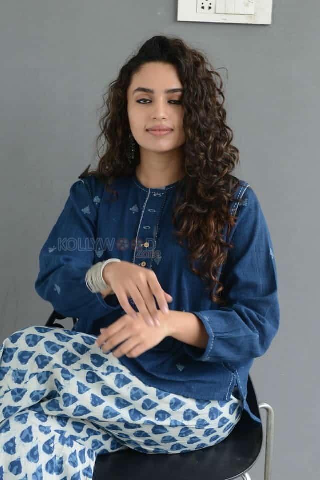 Taxiwaala Movie Actress Malavika Nair Interview Photos 25