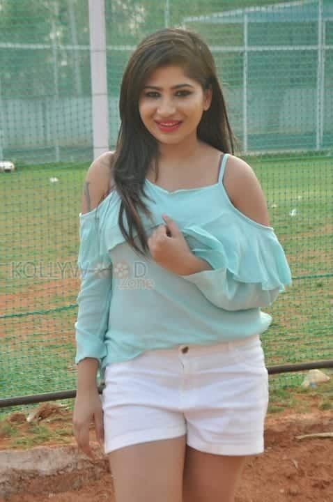 Telugu Actress Madhulagna Das Pictures 14