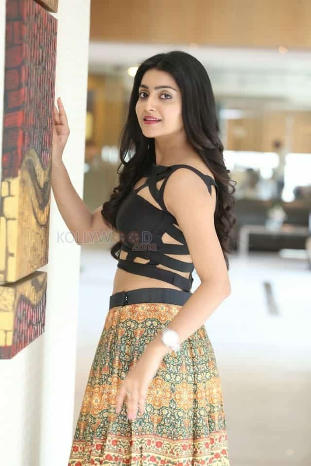 Telugu Beauty Avantika Mishra Pictures 12