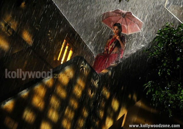 Vidiyum Munn Movie Heroine Pooja Stills 01