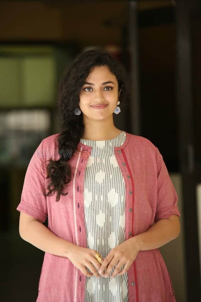 Vijetha Movie Heroine Malavika Nair Interview Photos 04