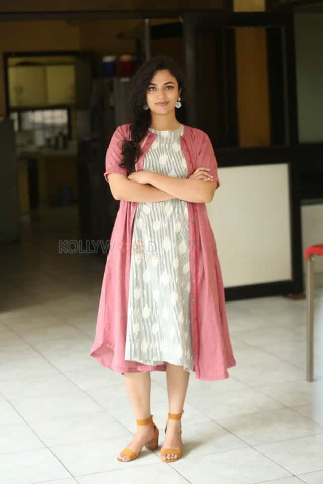 Vijetha Movie Heroine Malavika Nair Interview Photos 08