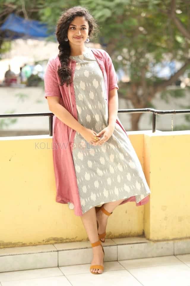 Vijetha Movie Heroine Malavika Nair Interview Photos 22