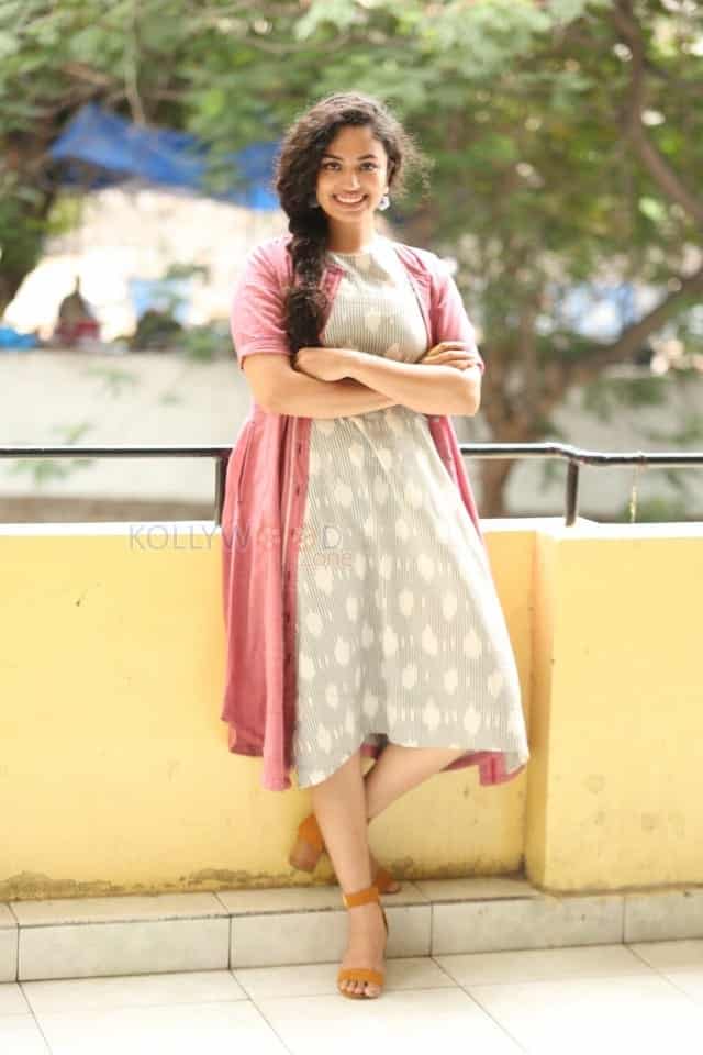 Vijetha Movie Heroine Malavika Nair Interview Photos 24