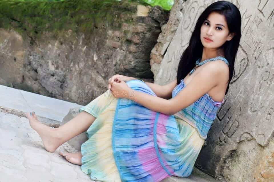 Actress Anusha Rai Photo Shoot Pictures 06