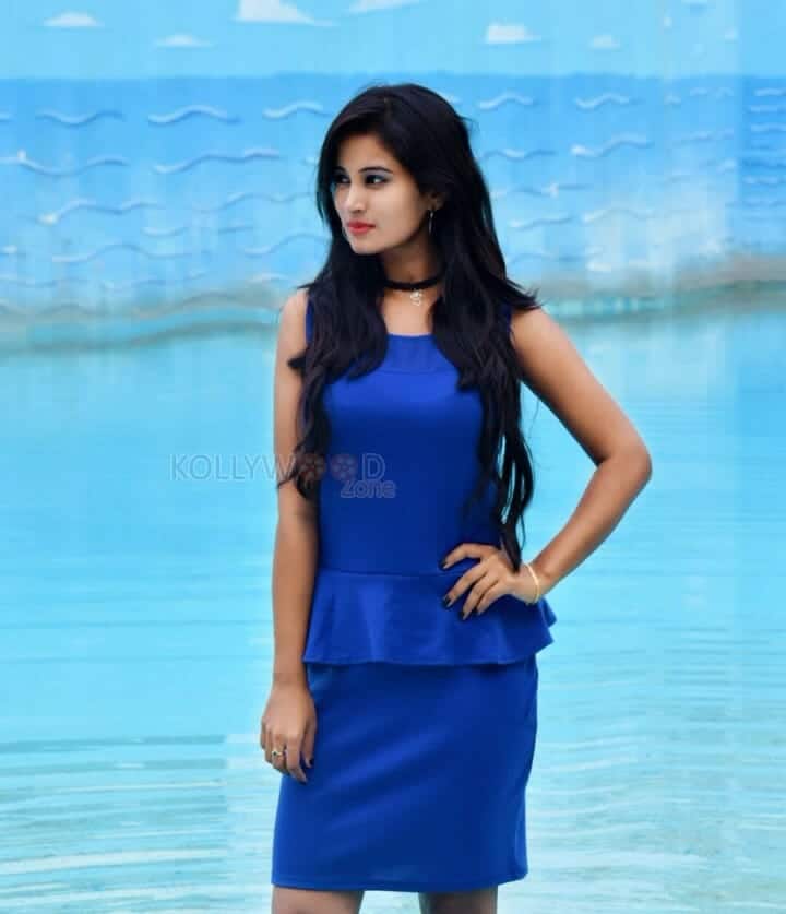 Actress Anusha Rai Photo Shoot Pictures 09
