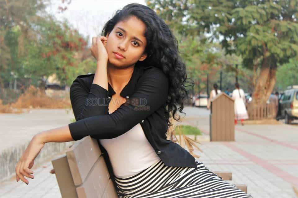 Actress Krisha Kurup Photoshoot Photos 22