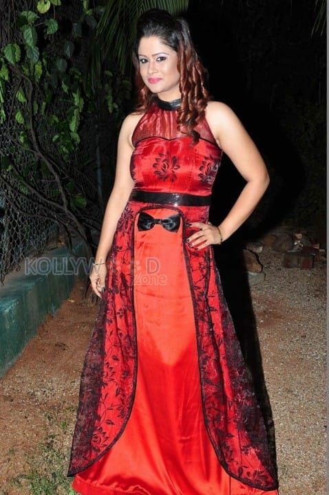 Actress Shilpa Chakravarthy Pics 11