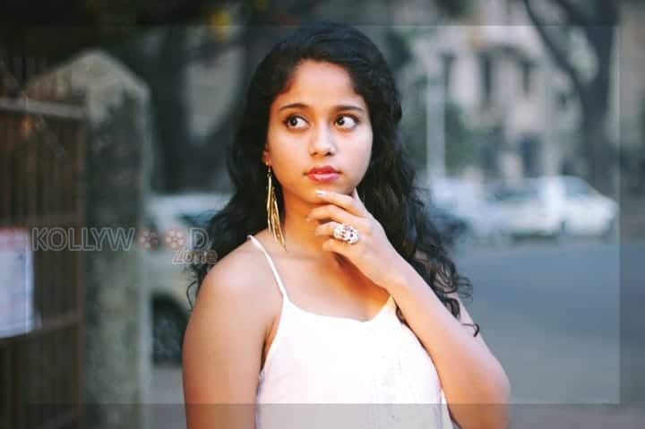 Azhagu Kutti Chellam Actress Krisha Kurup Photos 02