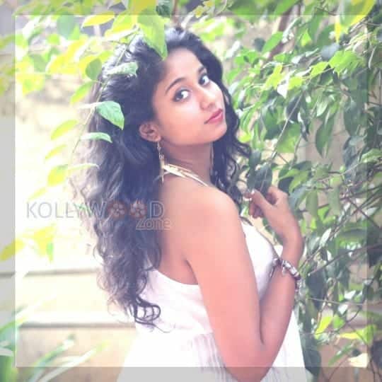 Azhagu Kutti Chellam Actress Krisha Kurup Photos 12