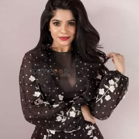 First Single Track From Kathir And Divya Bharathi’s Aasai Is Out!