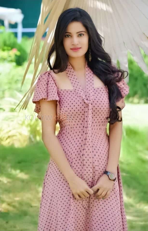 Tamil Actress Anusha Rai New Photoshoot Stills 05
