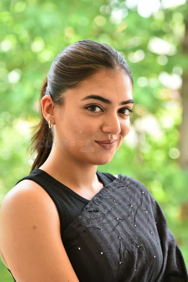 Actress Nazriya Nazim at Adada Sundara Interview Photos 14