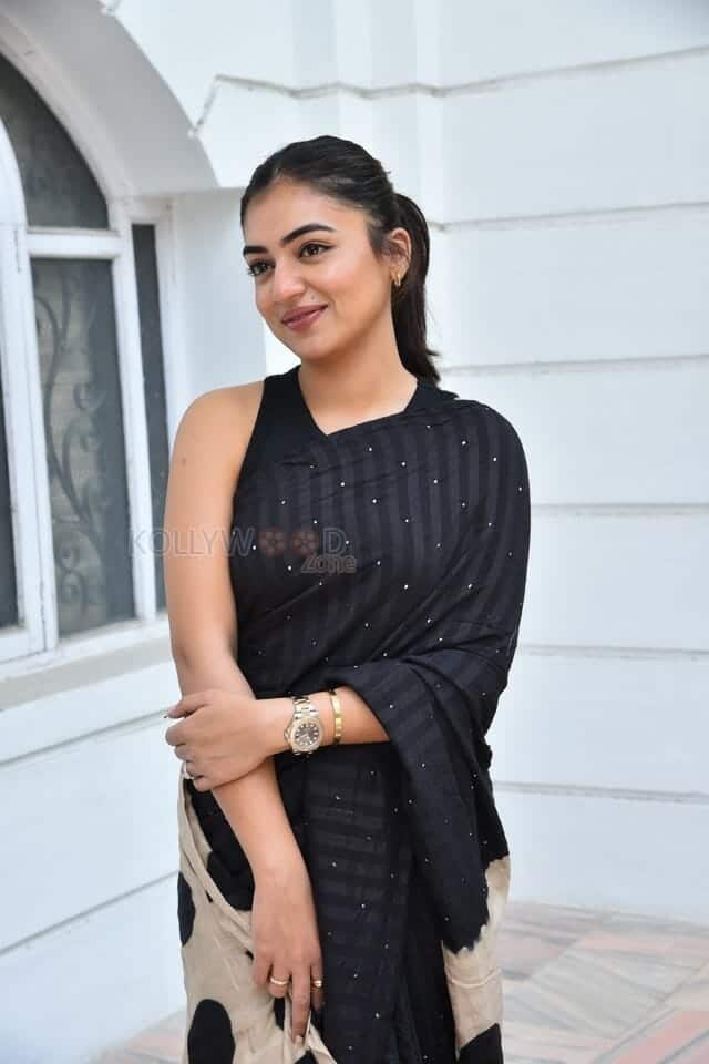 Actress Nazriya Nazim at Adada Sundara Interview Photos 15