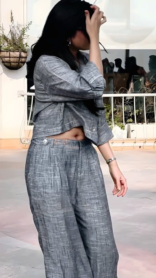 Actress Srinidhi Shetty Navel in a Grey Co Ord Set Photos 03