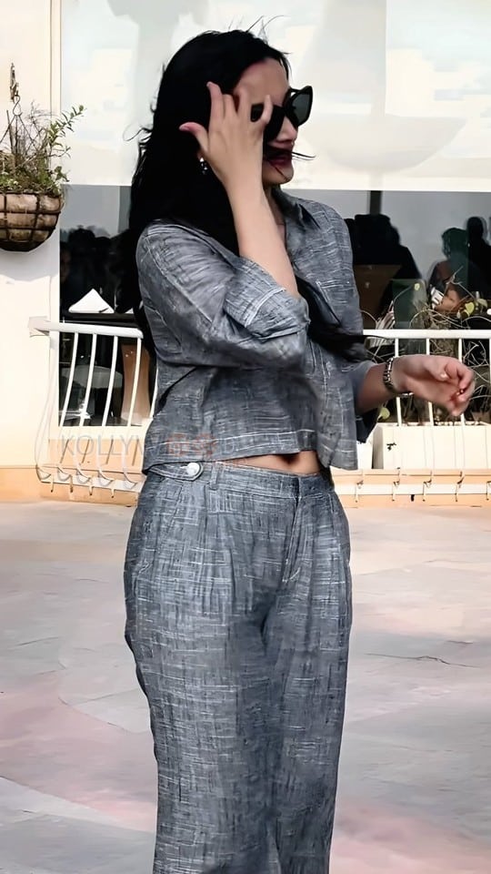 Actress Srinidhi Shetty Navel in a Grey Co Ord Set Photos 04