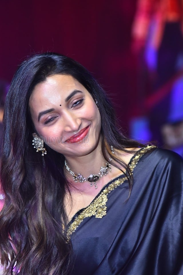 Actress Srinidhi Shetty at HIT 3 Movie Pre Release Event Pictures 01