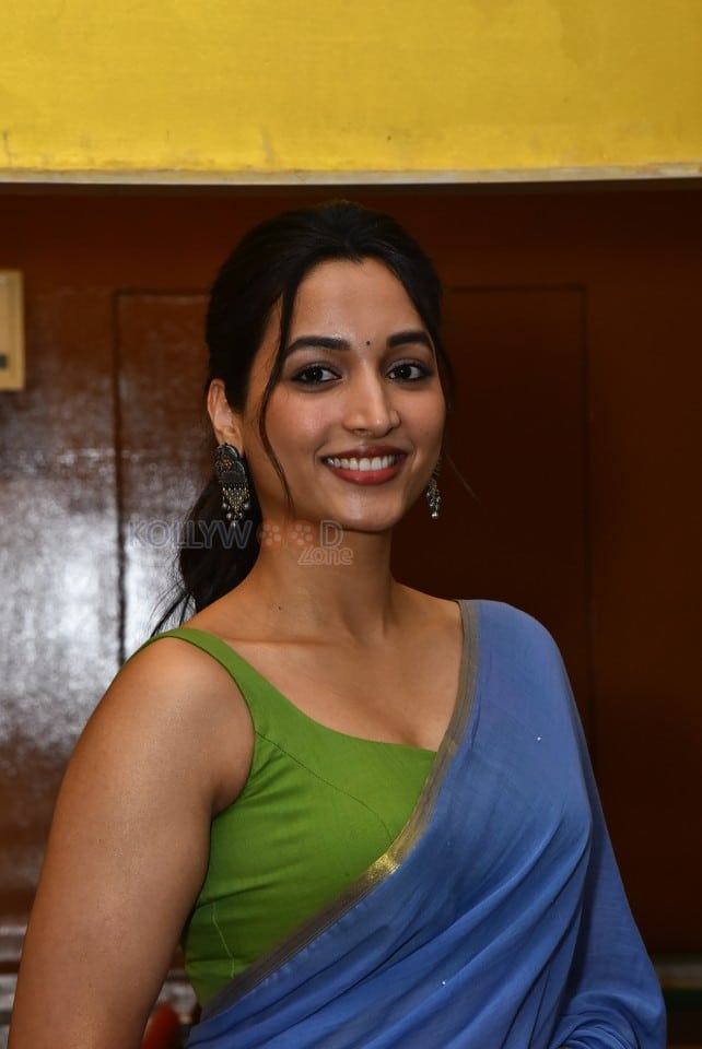 Actress Srinidhi Shetty at Telusu Kada Movie Trailer Launch Stills 05