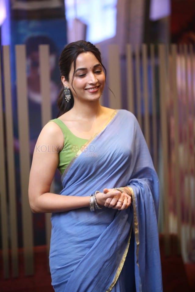 Actress Srinidhi Shetty at Telusu Kada Movie Trailer Launch Stills 15