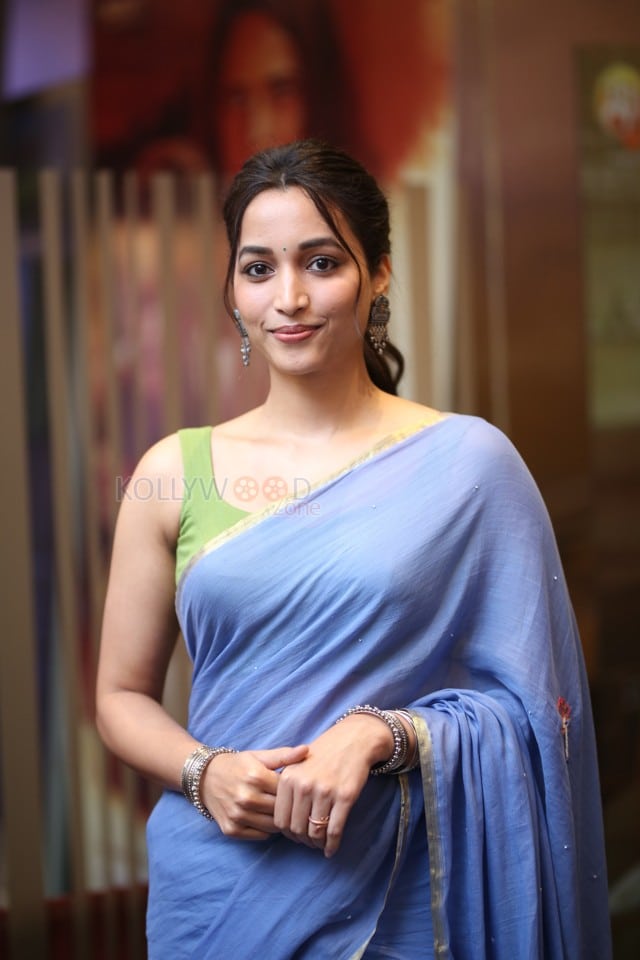 Actress Srinidhi Shetty at Telusu Kada Movie Trailer Launch Stills 18