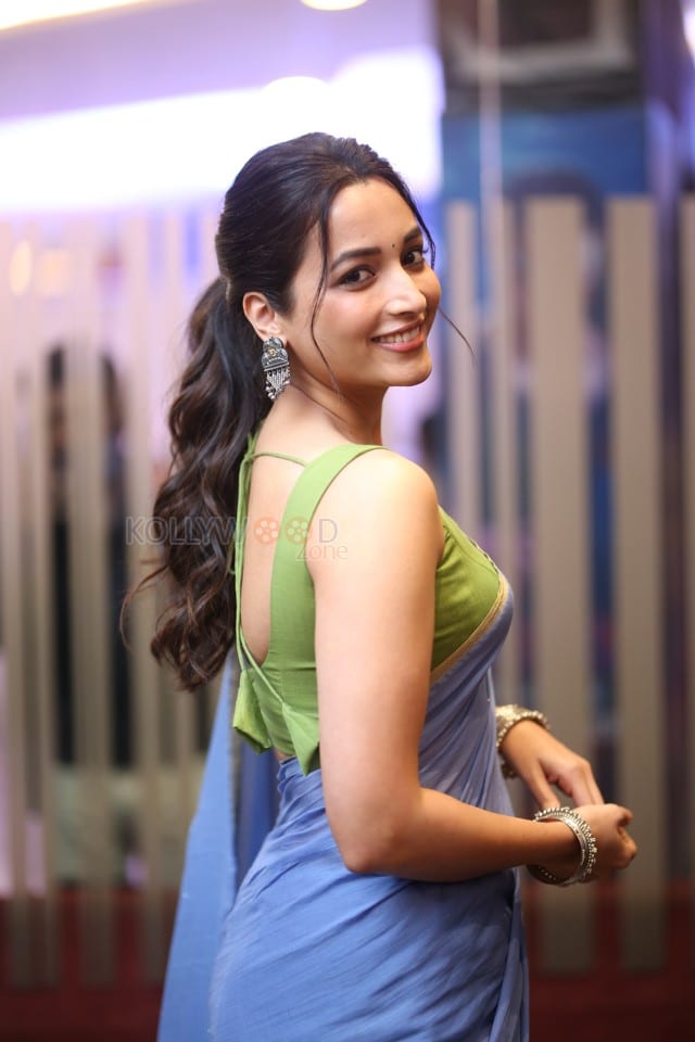 Actress Srinidhi Shetty at Telusu Kada Movie Trailer Launch Stills 27