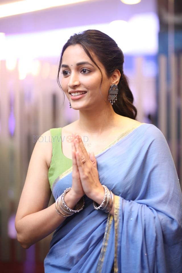 Actress Srinidhi Shetty at Telusu Kada Movie Trailer Launch Stills 29
