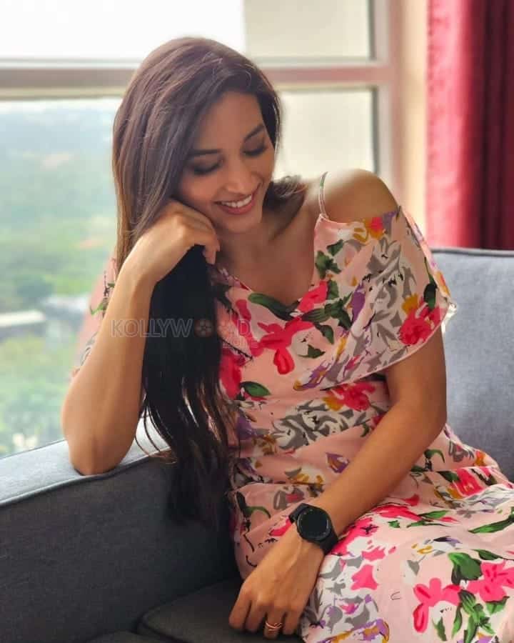 Beautiful Srinidhi Shetty in a Pink Floral Maxi Dress Pictures 07