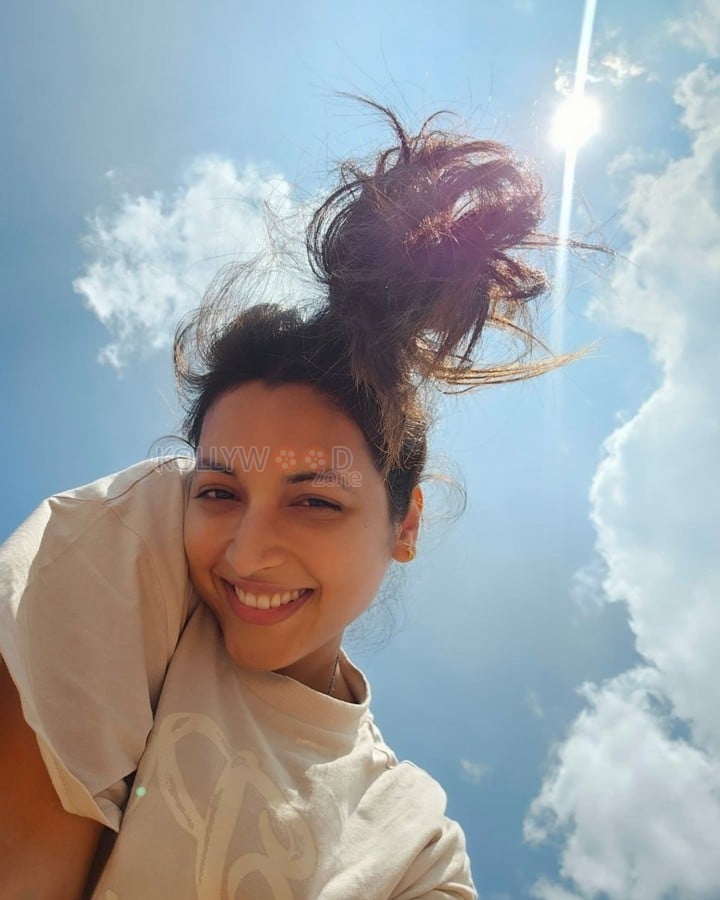Cute Srinidhi Shetty Selfie Stills 04