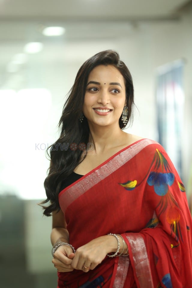 Heroine Srinidhi Shetty at Telusu Kada Movie Interview Photos 105