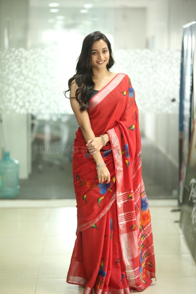 Heroine Srinidhi Shetty at Telusu Kada Movie Interview Photos 16