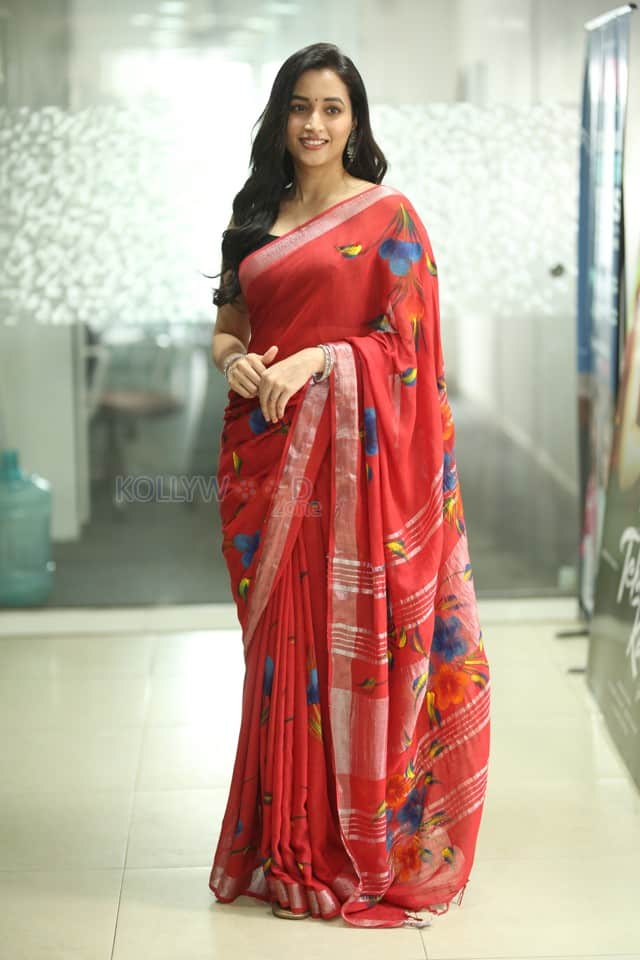 Heroine Srinidhi Shetty at Telusu Kada Movie Interview Photos 20