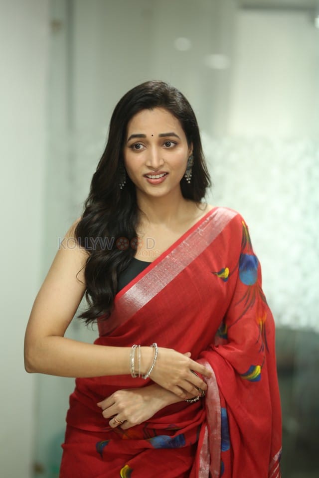 Heroine Srinidhi Shetty at Telusu Kada Movie Interview Photos 33