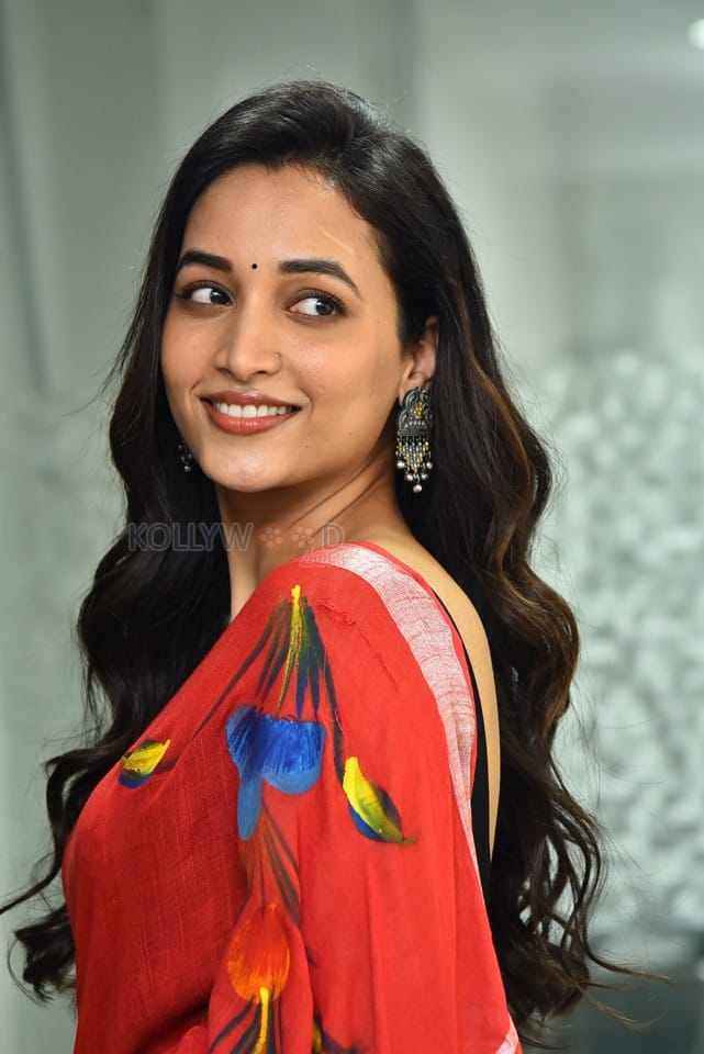 Heroine Srinidhi Shetty at Telusu Kada Movie Interview Photos 73