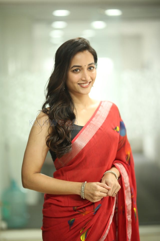 Heroine Srinidhi Shetty at Telusu Kada Movie Interview Photos 99