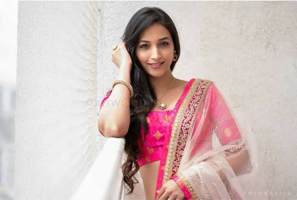 KGF Actress Srinidhi Shetty Photoshoot Pictures 01